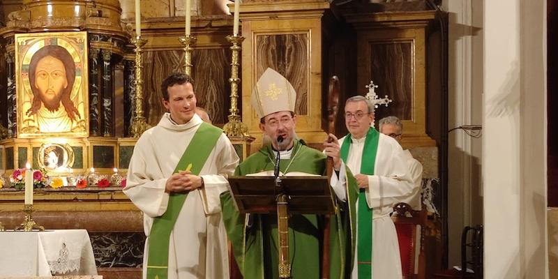 Monseñor José Cobo en la Eucaristía 'Morir de Esperanza': «Nuestro Dios es amor»