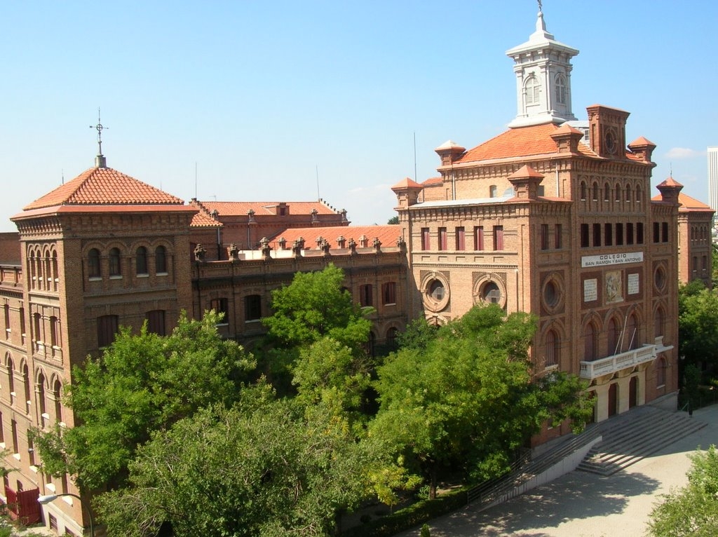 El cardenal Rouco celebra en San Juan de Ribera la Eucaristía en honor a su titular