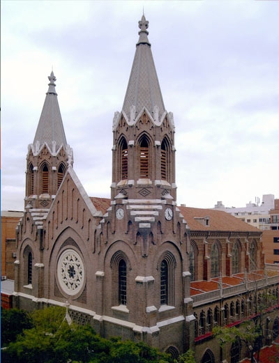 Continúa la Novena en honor a la Virgen en la basílica de la Milagrosa
