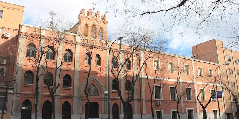 Cáritas Vicaría VII imparte una charla de sensibilización en el colegio Divina Pastora