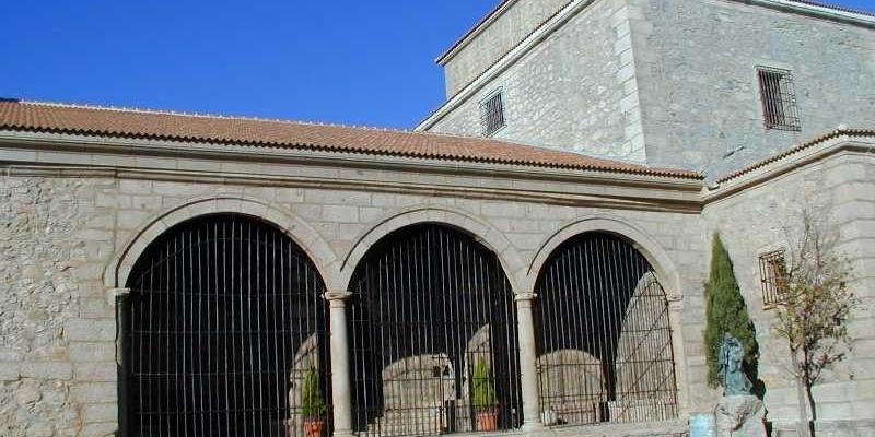 El vicario episcopal de la VII preside la toma de posesión del párroco de Cercedilla