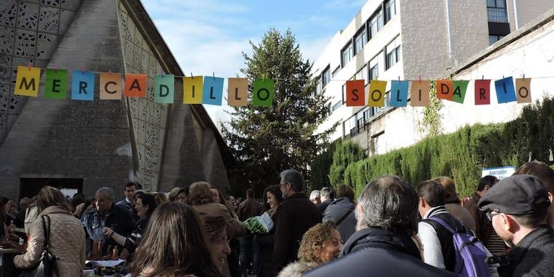 El Grupo de Acción Social realiza en Nuestra Señora de Guadalupe su tradicional mercadillo navideño solidario