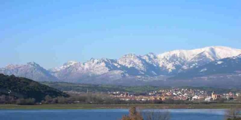 El vicario episcopal de la VIII celebra la fiesta de Todos los Santos en Guadalix de la Sierra