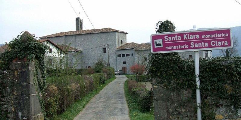 Jóvenes de San Andrés Apóstol de Villaverde Alto participan en un campo de trabajo con las Clarisas de Orduña