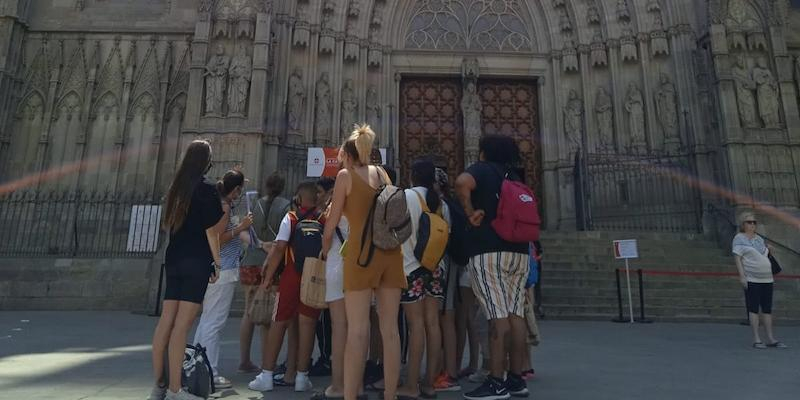 Jóvenes de la Cañada Real disfrutan de unos días de campamento en Salou