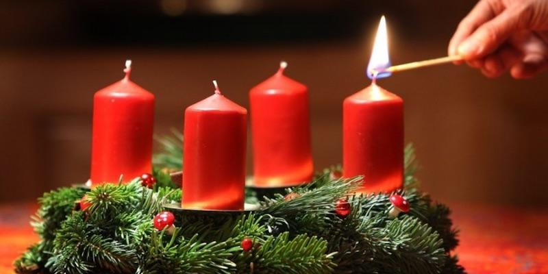 La capilla del Obispo acoge la vigilia organizada por las Hermanitas del Cordero como preparación al I domingo de Adviento