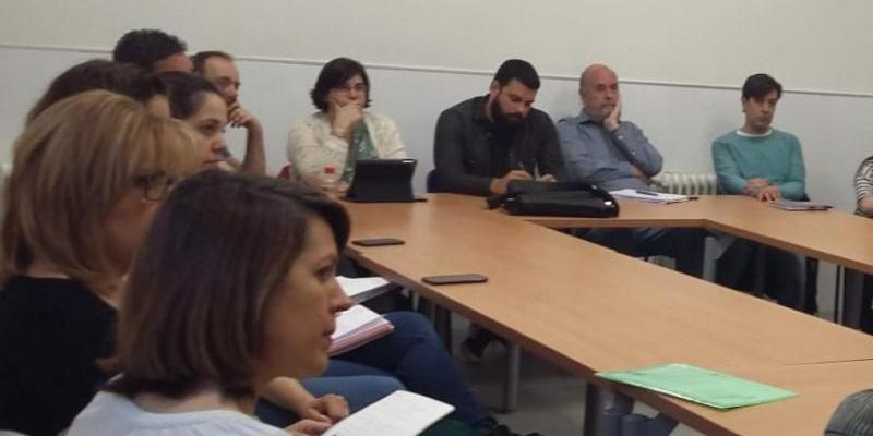 Cáritas Vicaría II organiza una sesión formativa «para dar a conocer los servicios públicos para familias vulnerables»