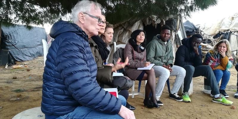 El relator de la ONU para Extrema Pobreza recoge las propuestas de Cáritas en su Informe final de su vista a España