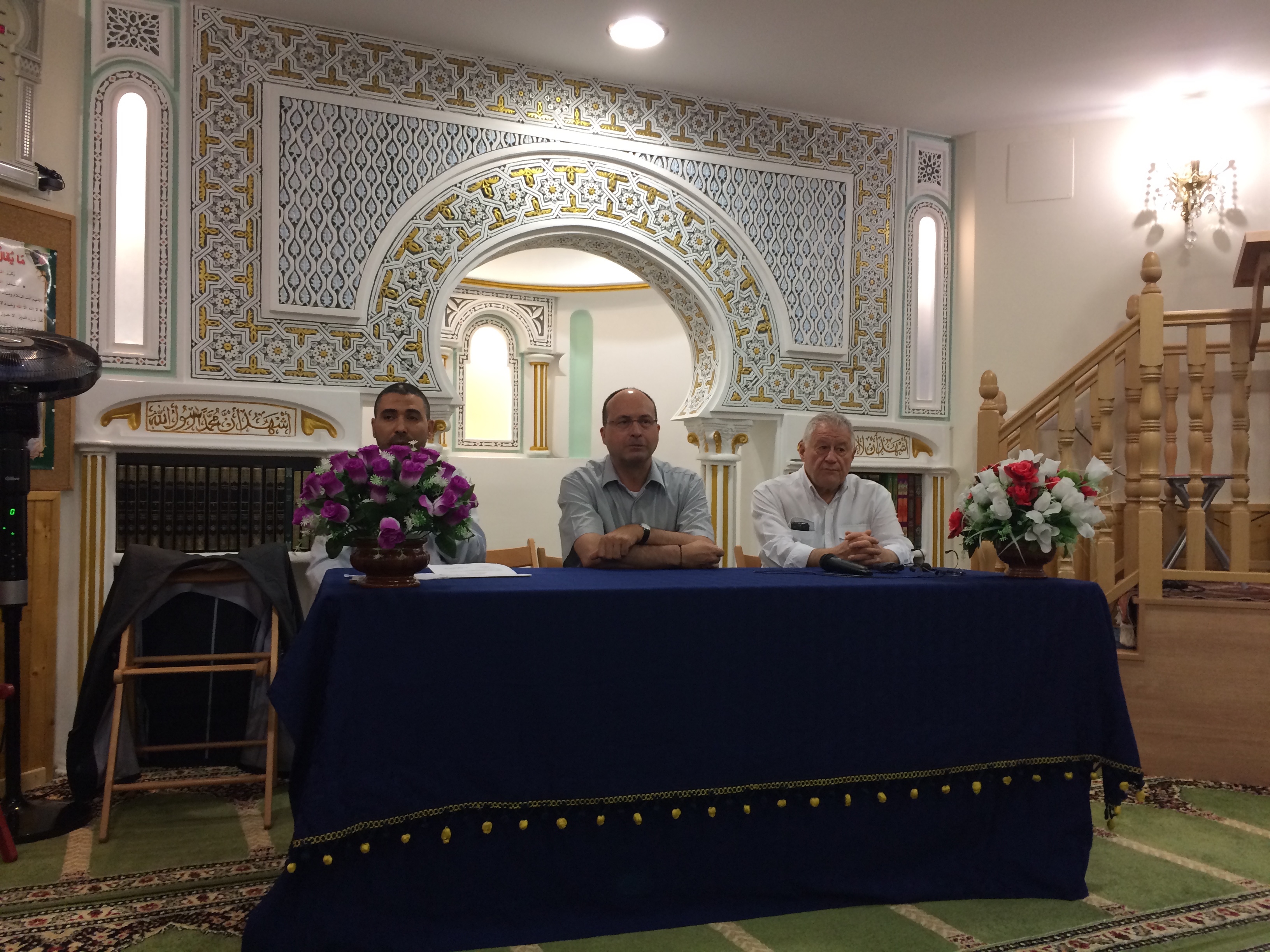 200 participantes asistieron a la velada interreligiosa de Villanueva del Pardillo