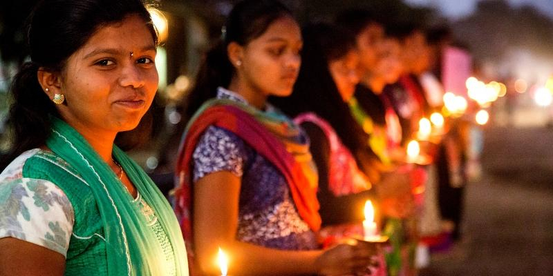 Pilar González Adrados, presidenta de Manos Unidas Madrid: «Con la iniciativa “24 horas” queremos iluminar el mundo y necesitamos tu apoyo»