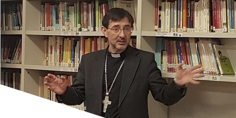 Monseñor José Cobo participa en un 'webinar' de Cáritas Diocesana de Madrid sobre los retos del voluntariado