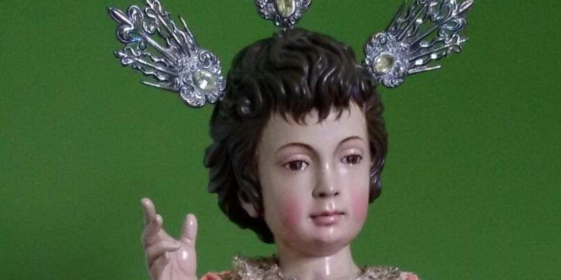 La asociación 'Estrella de belén' peregrina a los Santos Lugares y dona una imagen del Niño Jesús para el convento de Santa Catalina