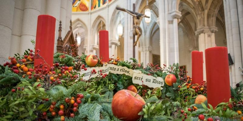 Los miembros de la vida consagrada de la diócesis participan en la catedral en el tradicional retiro de Adviento