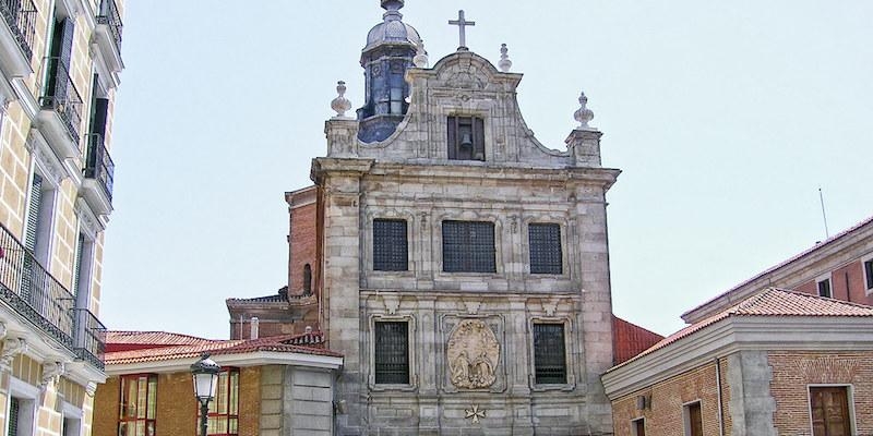 La iglesia catedral de las Fuerzas Armadas acoge una Misa funeral por don Juan García Roca