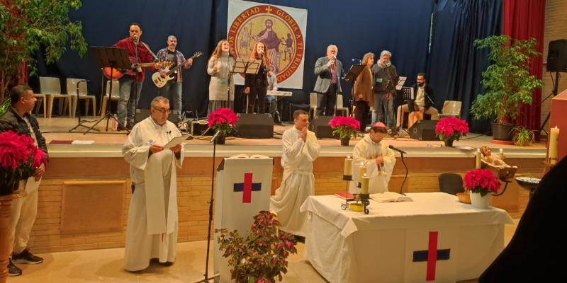 El cardenal Cobo celebra la Navidad en la prisión de Soto del Real