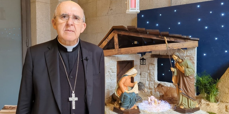 Cardenal Osoro: «Dios se hace hombre. Nace hoy, aquí, en medio de nuestras incertidumbres y dificultades»