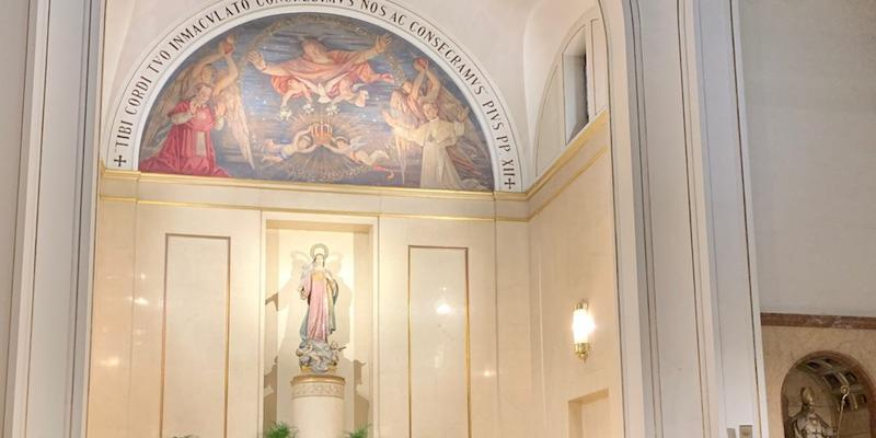 Monseñor Jesús Vidal realiza la visita pastoral a Inmaculado Corazón de María