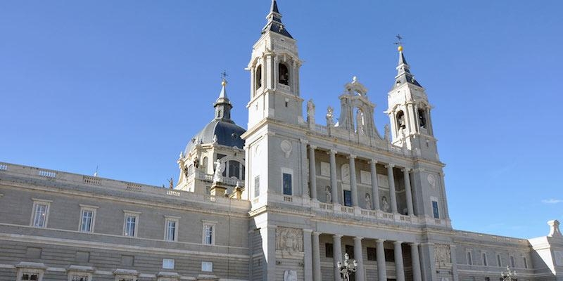 El 1 de julio comienza el horario de verano en la catedral de la Almudena