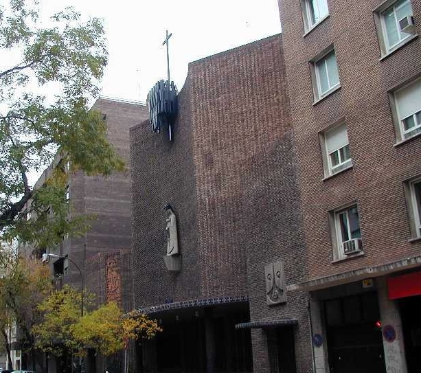 Catequesis para jóvenes y adultos en la parroquia de los Carmelitas de Ayala