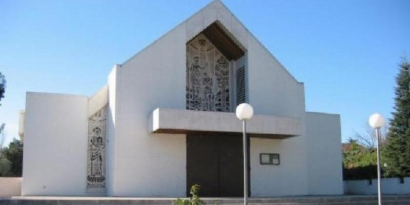 El padre Ángel Camino preside la Eucaristía en la fiesta patronal de Bautismo del Señor