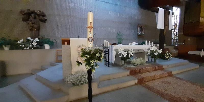 Nuestra Señora Reina del Cielo organiza durante la Pascua un tiempo especial de adoración al Santísimo