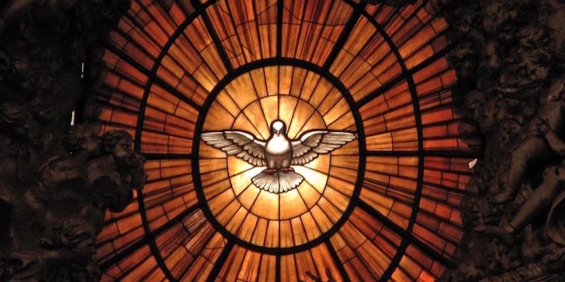 El vicario episcopal de la I imparte el sacramento de la Confirmación en Virgen del Cortijo