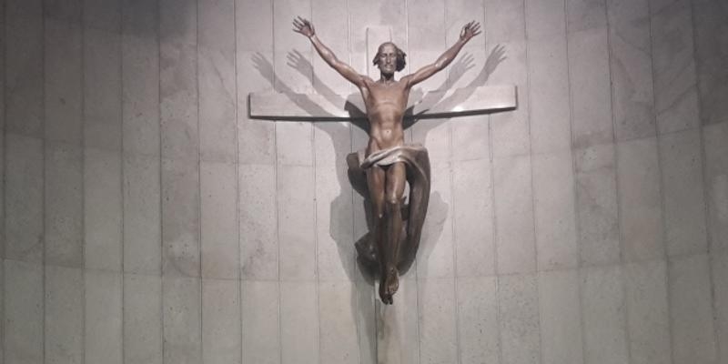 Jesús González celebra en San Bruno la Misa de inicio de curso de los colegios universitarios