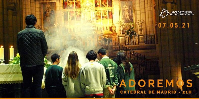 El cardenal Osoro preside la vigilia de oración con jóvenes del primer viernes de mayo