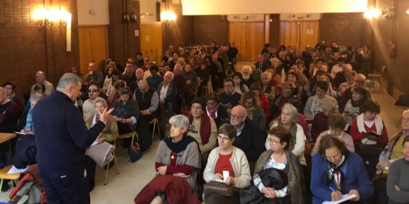 Nueva ponencia de la Escuela Itinerante de Formación Social: “Los desafíos de la pobreza y la exclusión. La realidad de la Vicaría VIII”