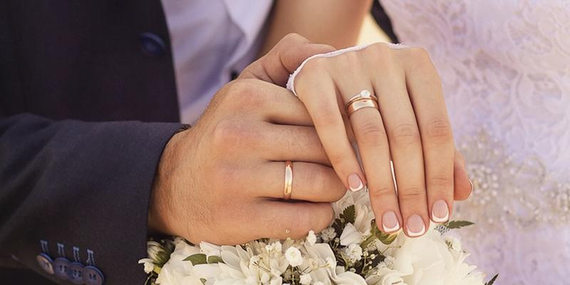 Rosa Corazón reflexiona en el Real oratorio del Caballero de Gracia sobre cómo casarse con garantía de éxito