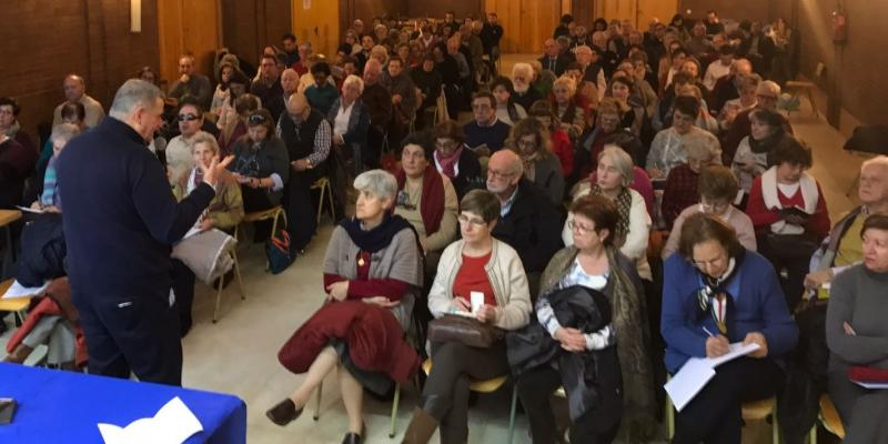 Continúa la Escuela Itinerante de Formación Social con dos nuevas ponencias