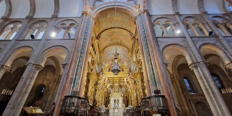 El cardenal Osoro asiste a la toma de posesión de monseñor Francisco Prieto como arzobispo de Santiago
