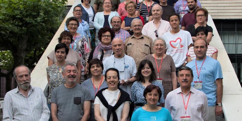 La Memoria 2017 de Cáritas, relato del viaje compartido de 84.000 voluntarios con 3 millones de personas vulnerables