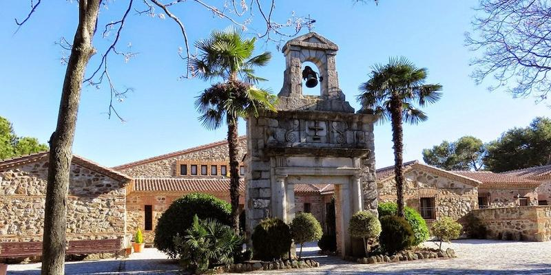 El real oratorio del Caballero de Gracia despide mayo con una romería a la ermita de Nuestra Señora de los Remedios