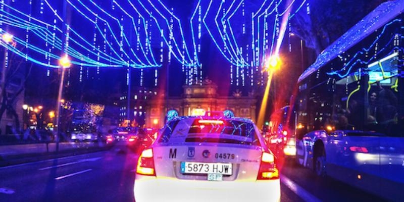 La Fundación Alicia y Guillermo y mytaxi España comparten luces navideñas con personas mayores de una residencia