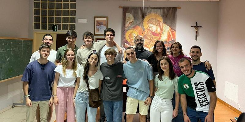Jóvenes de Nuestra Señora de Europa: «Queremos aprender cómo las Misioneras de la Caridad son capaces de ver a Cristo en los más pobres de entre los pobres»