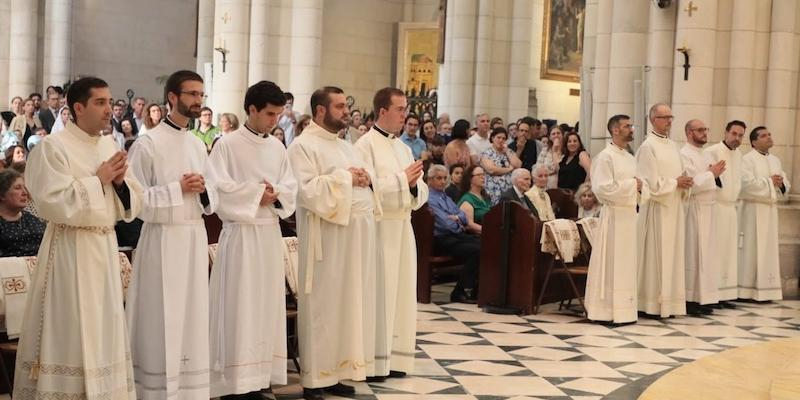 Carlos Osoro: «Entregáis vuestra vida para servir y no ser servidos»