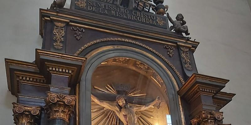 San Ildefonso y Santos Justo y Pastor acoge una solemne Eucaristía en honor al Santísimo Cristo de la Misericordia
