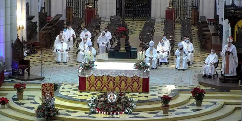 Cardenal Osoro en la fiesta de la Sagrada Familia: «Después de 21 siglos, la familia no ha pasado de moda»