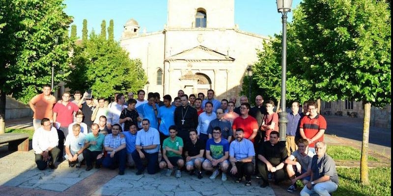 La casa de las operarias parroquiales acoge un curso para nuevos formadores de seminarios