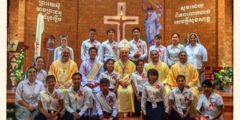 Los niños de San José de Las Matas clausuran el Mes Misionero Extraordinario escenificando hermanamientos misioneros