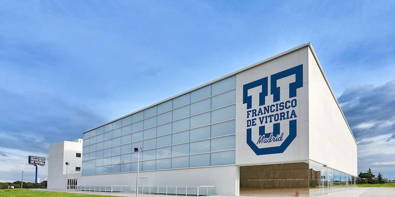 El vicario episcopal de la VII visita la Universidad Francisco de Vitoria