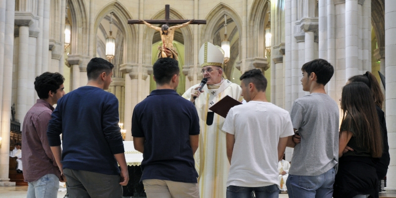 Cardenal Osoro, a los mercedarios: «Sed revolucionarios y liberad dando vuestra vida»