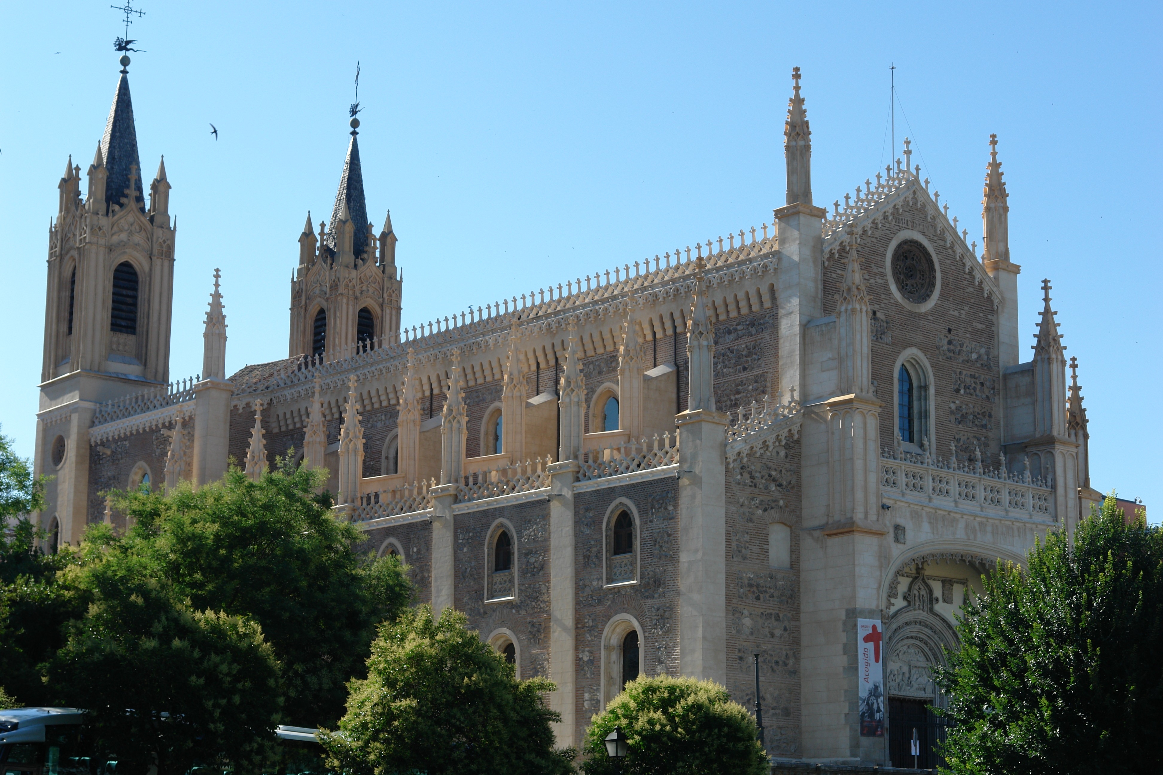 El cardenal Rouco presidió en los Jerónimos el funeral por Carlos Dívar