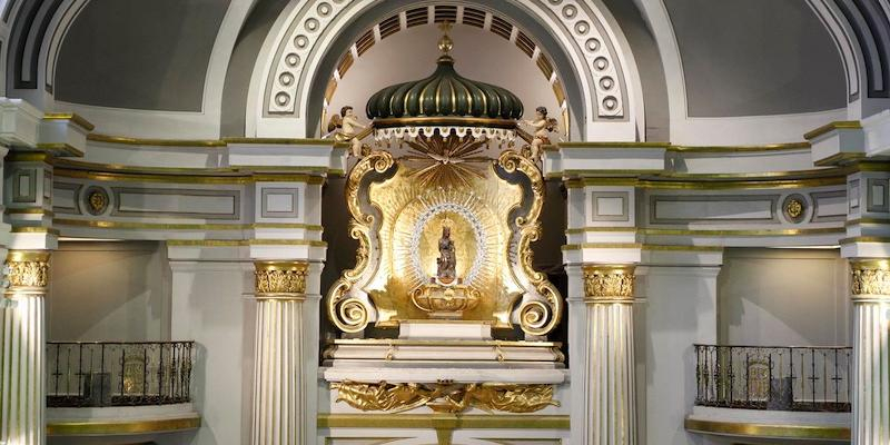 Monseñor Martínez Camino clausura en la basílica de Atocha la visita al arciprestazgo de Nuestra Señora de la Paz