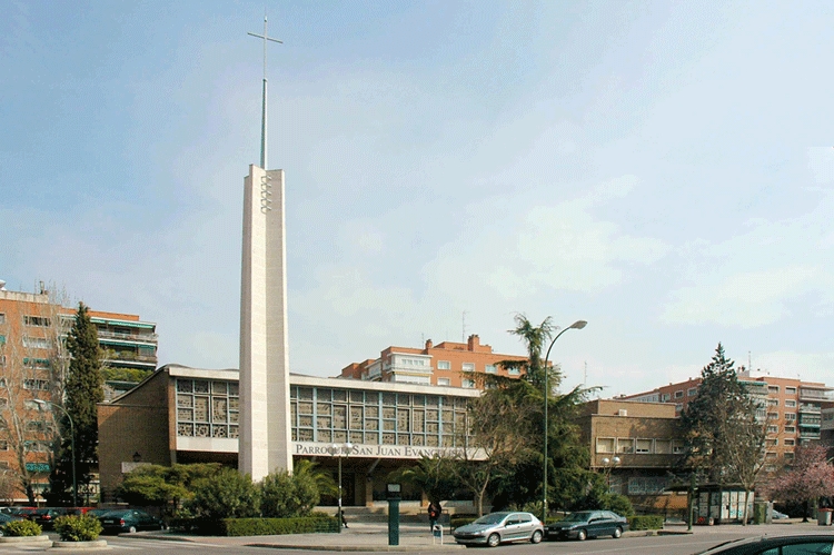 Cáritas Vicaría II celebra su encuentro de voluntariado con el lema 'Todo depende del dolor con que se mira'