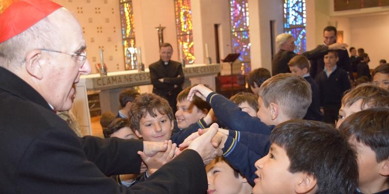 El cardenal Osoro visita el colegio Tajamar