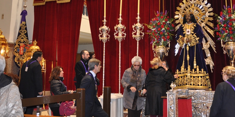 «Lo importante no es besar el pie, sino dar las gracias a Jesús de Medinaceli»