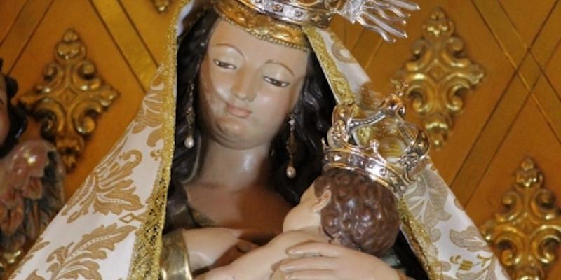La ermita de la Virgen del Puerto conmemora a su patrona con una Misa solemne seguida de procesión