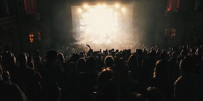 El cardenal Osoro valora '33, El Musical' como un instrumento actual para acercar el mensaje de Jesús a todos los públicos, tanto creyentes como no